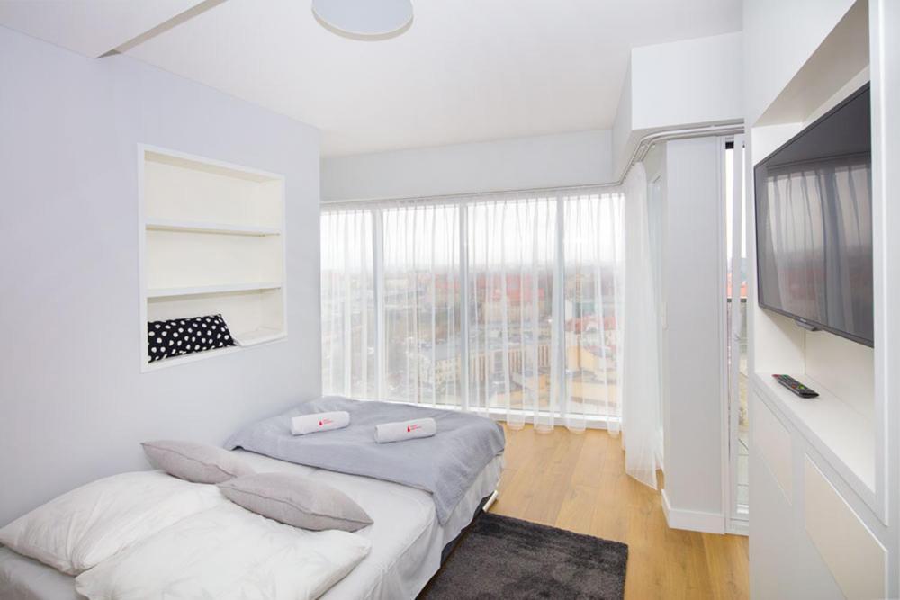 Capital Apartments - Towarowa Познань Экстерьер фото