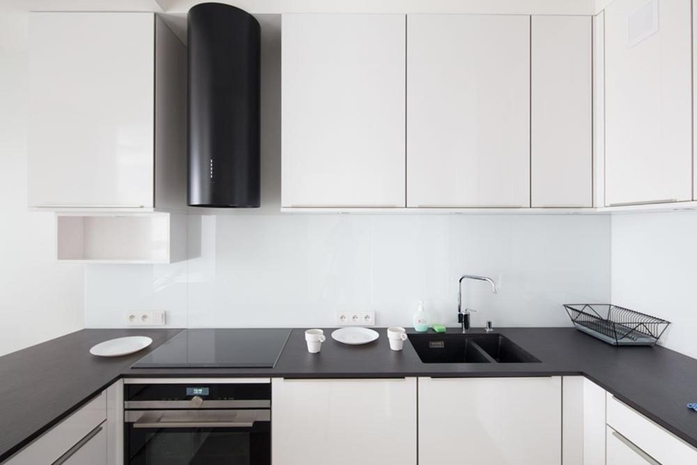 Capital Apartments - Towarowa Познань Экстерьер фото