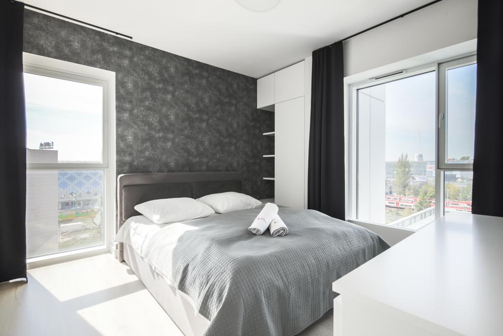 Capital Apartments - Towarowa Познань Экстерьер фото