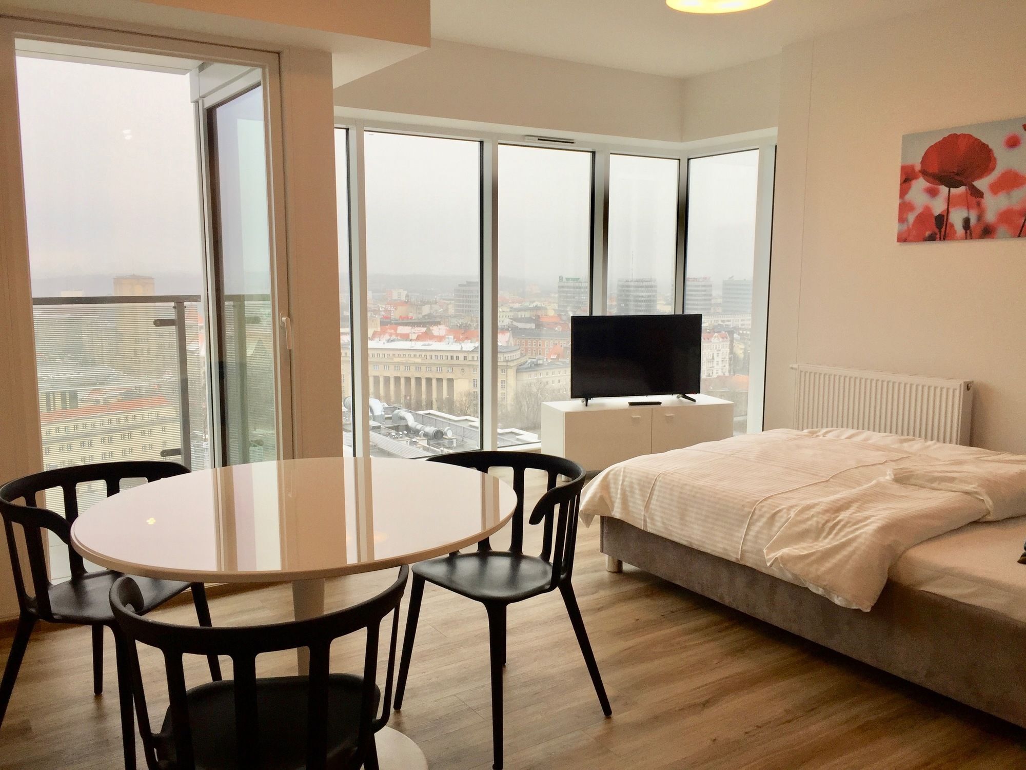 Capital Apartments - Towarowa Познань Экстерьер фото