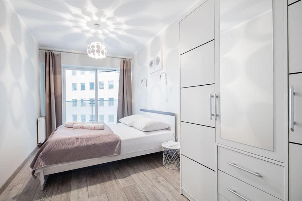Capital Apartments - Towarowa Познань Экстерьер фото